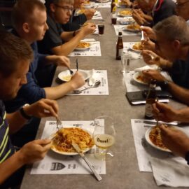 Smullen maar na de provinciale cursus