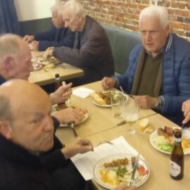 Eindeseizoensfeest: smullen maar!